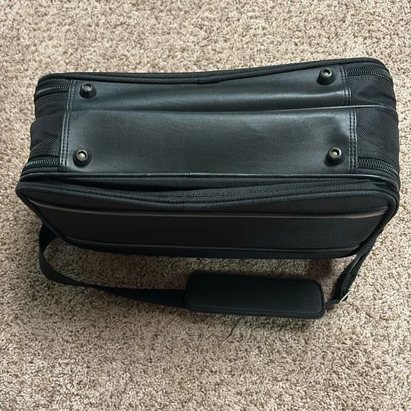 Samsonite Travel Suitcase Briefcase Bag Black with Handle and Detachable Strap - Picture 10 of 13